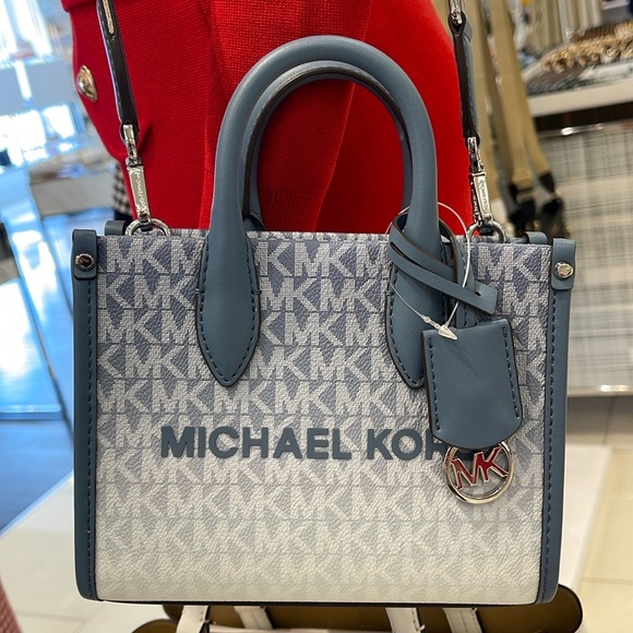 Michael Kors Mirella Extra-Small Ombré Logo Crossbody XBODY Shopper Bag
Denim - Picture 10 of 16